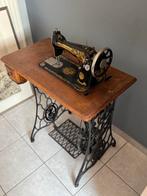 Antiek Singer naaimachine, Antiek en Kunst, Ophalen