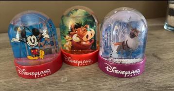 3 sneeuwballen van disney beschikbaar voor biedingen