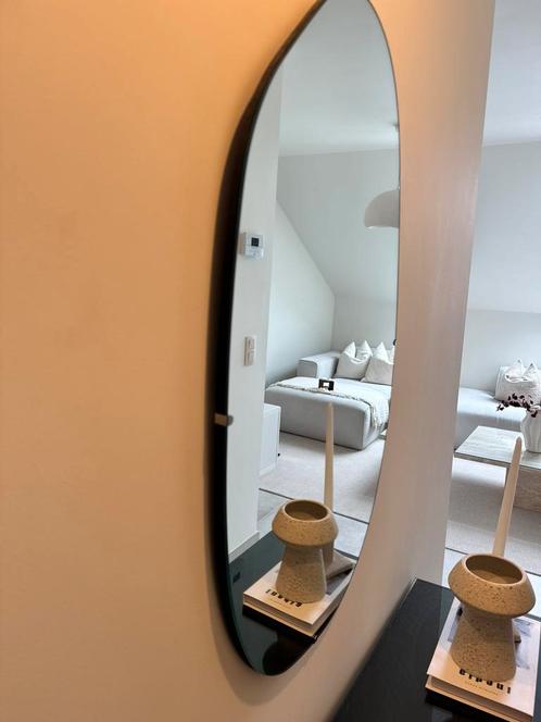 Miroir organique 50x85 cm – Comme neuf / Organische spiegel, Huis en Inrichting, Woonaccessoires | Spiegels, Zo goed als nieuw