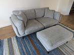 Comfortabele sofa met bijhorende voetbank, Maison & Meubles, Canapés | Salons, Deux personnes, Banc droit, Enlèvement, Utilisé