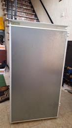 Réfrigérateur encastrable Siemens, Comme neuf, 85 à 120 cm, Sans bac à congélation, Classe énergétique A ou plus économe
