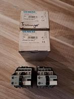 2 contactors Siemens 3TH4454-0AL2, Ophalen of Verzenden, Nieuw