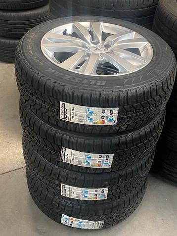 Originele Peugeot 308 velgenset met Bridgestone winterbanden beschikbaar voor biedingen
