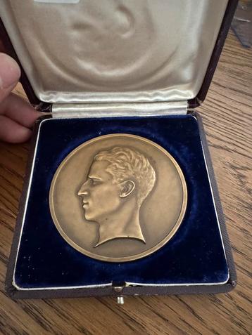 Medaille koning Boudewijn (101), Ophalen of Verzenden, Brons