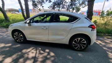 citroen DS4 de 2016 164000km euro 6b  CT ok, Achat, Boîte manuelle, Noir, Blanc