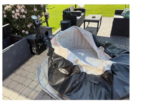 SPA JACUZZI INTEX SJB-HS-22, Tuin en Terras, Bubbelbaden en Hottubs, Gebruikt, Opblaasbaar, Grondzeil, Filter, Pomp, Ophalen