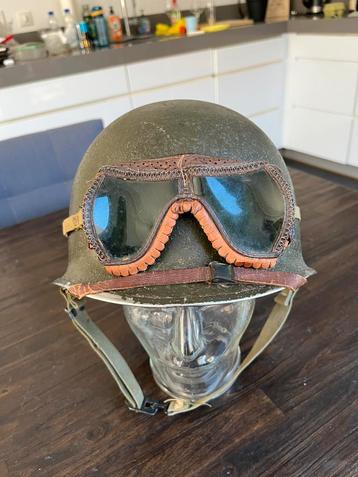 Casque US M1 1943/1944 à boucles pivotantes WW2, Enlèvement ou Envoi, Armée de terre, Casque ou Béret