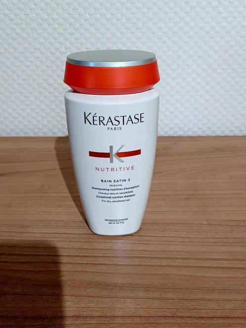 Kérastase Nutritive Bain Satin 2 irisome shampoo, Handtassen en Accessoires, Uiterlijk | Haarverzorging, Zo goed als nieuw, Shampoo of Conditioner