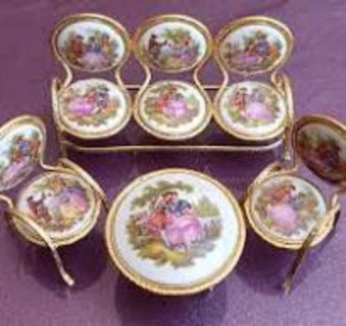 tafel en stoelen + bank france Limoges porseleinen Fragonard, Antiek en Kunst, Antiek | Porselein, Ophalen