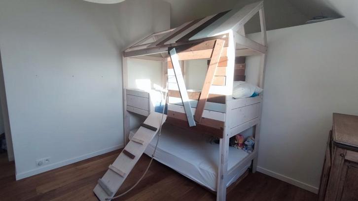 Boomhut bed van lifetime, Kinderen en Baby's, Kinderkamer | Stapelbedden en Hoogslapers, Gebruikt, Halfhoogslaper, Ophalen