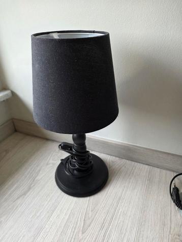 2 nachtlampjes  beschikbaar voor biedingen