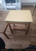 Vintage kinder lessenaar met bijbehorende stoeltje en bordve, Ophalen