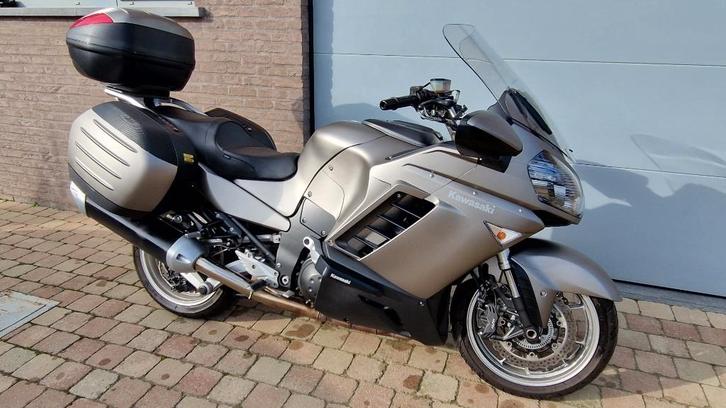 Kawasaki GTR 1400, Motoren, Motoren | Kawasaki, Particulier, Toermotor, meer dan 35 kW, 4 cilinders, Motorrijbewijs A, ABS, Cardan-aandrijving
