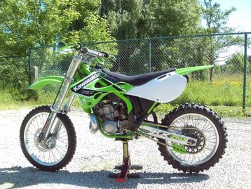 KAWASAKI KX 250 "Wedstrijdklaar & SNEL" Zeer mooie staat TOP beschikbaar voor biedingen