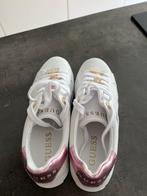 Witte Guess sneaker maat 37, Kleding | Dames, Schoenen, Ophalen, Guess, Wit, Zo goed als nieuw