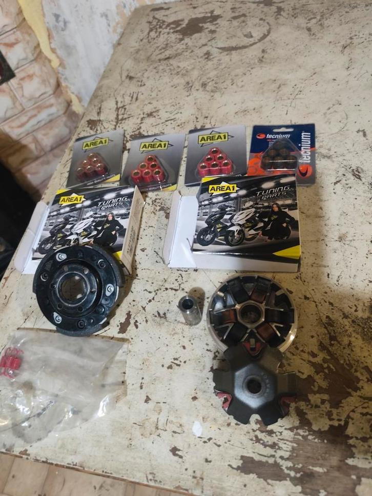 Embrayage réglabl,porte à galet, 5 jeu de galet neuf Peugeot, Vélos & Vélomoteurs, Cyclomoteurs | Peugeot, Neuf, Enlèvement