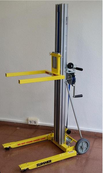Sumner 2210 materiaallift 300cm beschikbaar voor biedingen