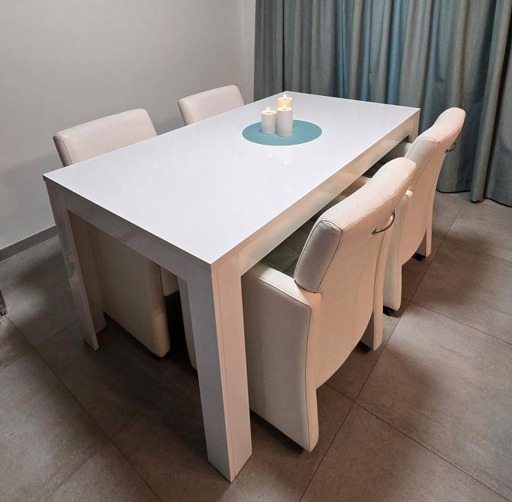 Eettafelset Hooglans wit tafel met 4 lederen eetafel stoelen, Huis en Inrichting, Tafels | Eettafels, Gebruikt, 50 tot 100 cm