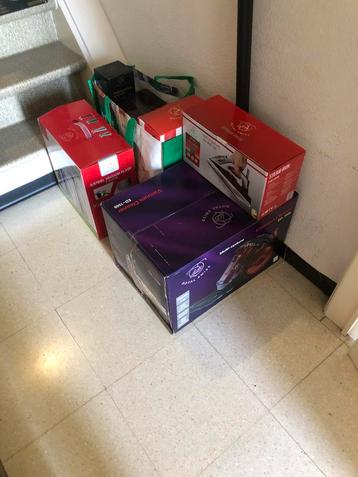 Lot van 7 elektrotoeslen , nieuw in verpakking! beschikbaar voor biedingen
