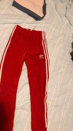 Rode joggingbroek van Adidas maat 140, Ophalen of Verzenden, Zo goed als nieuw, Broek