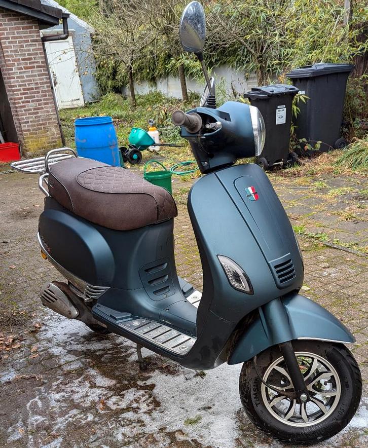 scooter MERK GTS Y7 Toscane Klasse B, Fietsen en Brommers, Scooters | Vespa, Benzine, Ophalen