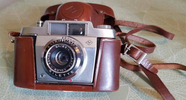 Retro analoge filmcamera met originele behuizing Agfa, Audio, Tv en Foto, Fotocamera's Analoog, Gebruikt, Overige Merken, Ophalen of Verzenden