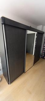 Kleerkast, Enlèvement