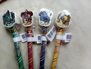 Harry Potter chaudron+crayons+gommes neufs