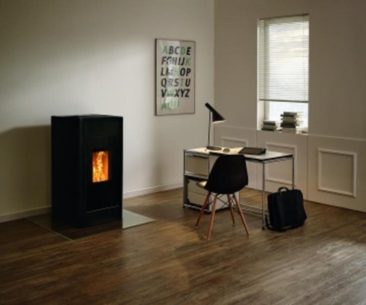 Pelletkachel Rika Filo, Huis en Inrichting, Woonaccessoires | Overige, Nieuw, Ophalen of Verzenden