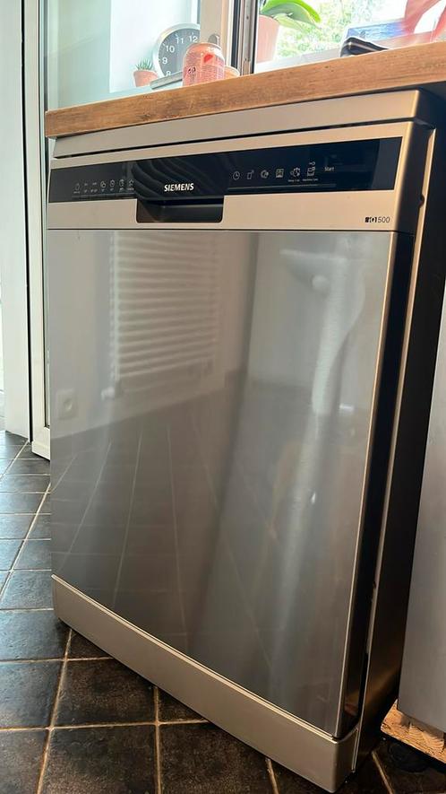 Siemens vaatwasmachine van juni 2024, Elektronische apparatuur, Vaatwasmachines, Zo goed als nieuw, Vrijstaand, Ophalen