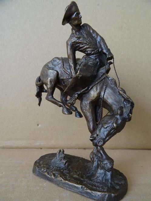 Statue en bronze Statue Frederic Remington The outlaw 16cm, Antiquités & Art, Art | Sculptures & Bois, Enlèvement ou Envoi