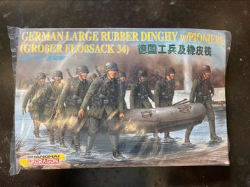 German Large Rubber Dinghy w/ pioniere - Dragon 1/35 beschikbaar voor biedingen