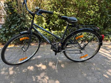 Fijne citybike grijs metallic  beschikbaar voor biedingen