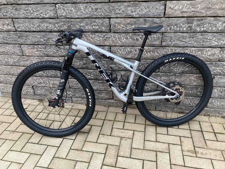 Mtb trek supercaliber, Fietsen en Brommers, Fietsen | Mountainbikes en ATB, Trek, Fully, Ophalen