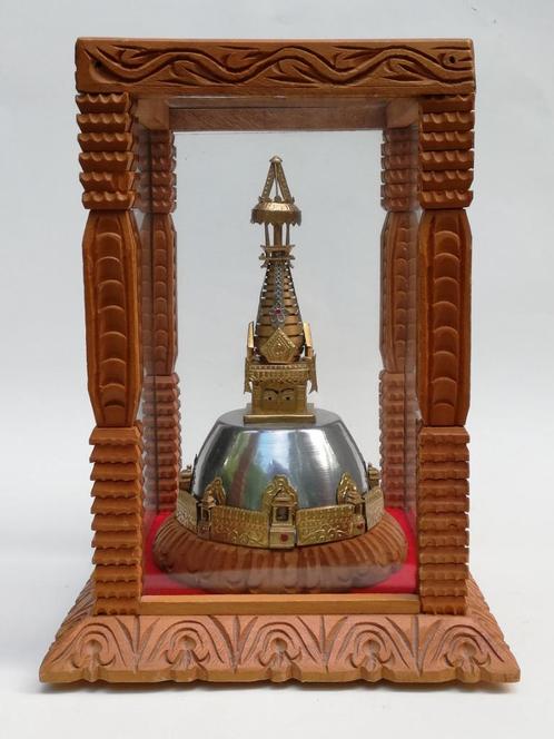Beau modèle sous cloche - le stupa de Swayambhunath - Népal, Antiquités & Art, Curiosités & Brocante, Enlèvement