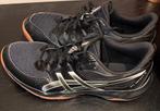 Asics rocket 12, Sport en Fitness, Ophalen, Zo goed als nieuw, Schoenen