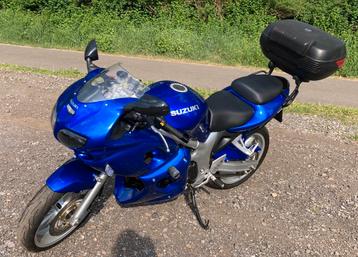 Suzuki sv650s 17700 km uit 2002 beschikbaar voor biedingen
