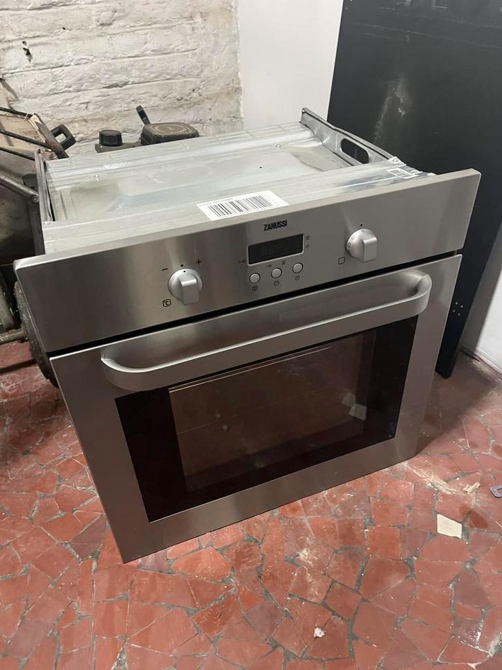 Nieuwe Zanussi-oven, Elektronische apparatuur, Ovens, Nieuw, Oven, Ophalen