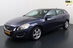 Volvo V60 2.0T Momentum, Auto's, Volvo, Voorwielaandrijving, Euro 5, 4 cilinders, Blauw