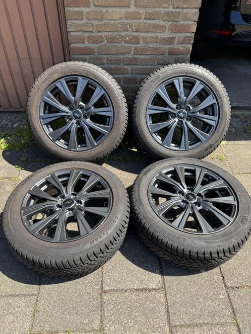 Ford Puma 17 inch originele winterbanden, Auto-onderdelen, Banden en Velgen, Banden en Velgen, Winterbanden, 17 inch, 215 mm, Personenwagen