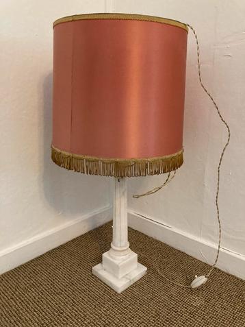 Lampe pied en marbre blanc luminaire  beschikbaar voor biedingen