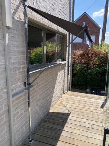 luifel beschikbaar voor biedingen