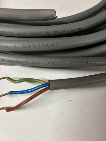 15 meter Electriciteitskabel 3 x 2,5 beschikbaar voor biedingen