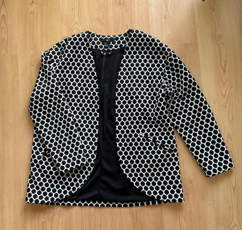 Te koop dames elegante vest Zara, Kleding | Dames, Jasjes, Kostuums en Pakken, Zo goed als nieuw, Jasje, Maat 38/40 (M), Overige kleuren