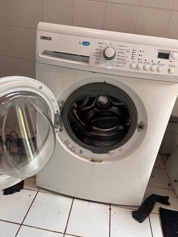 Wasmachine zanussi  beschikbaar voor biedingen