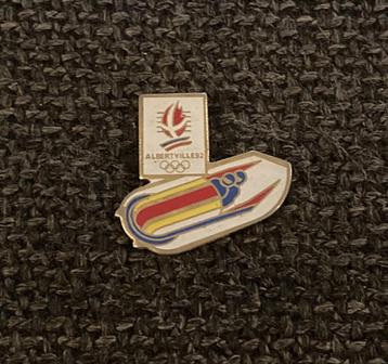 PIN - ALBERTVILLE 92 - OLYMPISCHE SPELEN - BOBSLEE, Envoi, Utilisé, Sport, Insigne ou Pin's