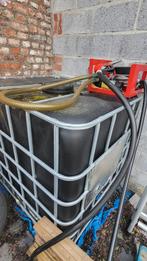 Citerne 1000l anti algues contenant du mazout +ou- 150litres, Comme neuf, Synthétique, Enlèvement ou Envoi, Avec pompe