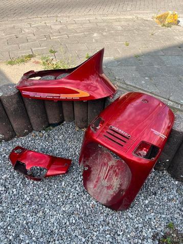 Piaggio fastrider kappenset / TE KOOP beschikbaar voor biedingen