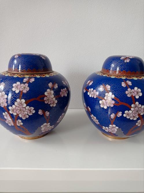 Koppel Chinese cloisonné gember potten in cobalt blauw, Antiek en Kunst, Antiek | Vazen, Ophalen of Verzenden