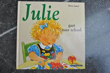 Julie gaat naar school